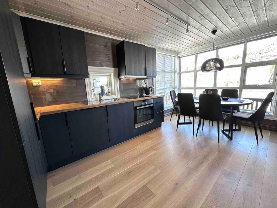 Lovise Mountain Apartment Странда Экстерьер фото